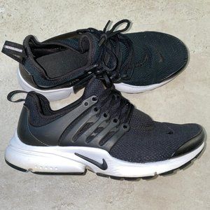 Nike Prestos